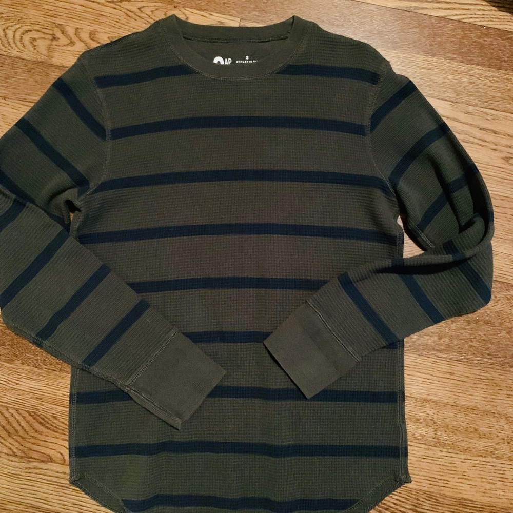 Gap olive striped thermal